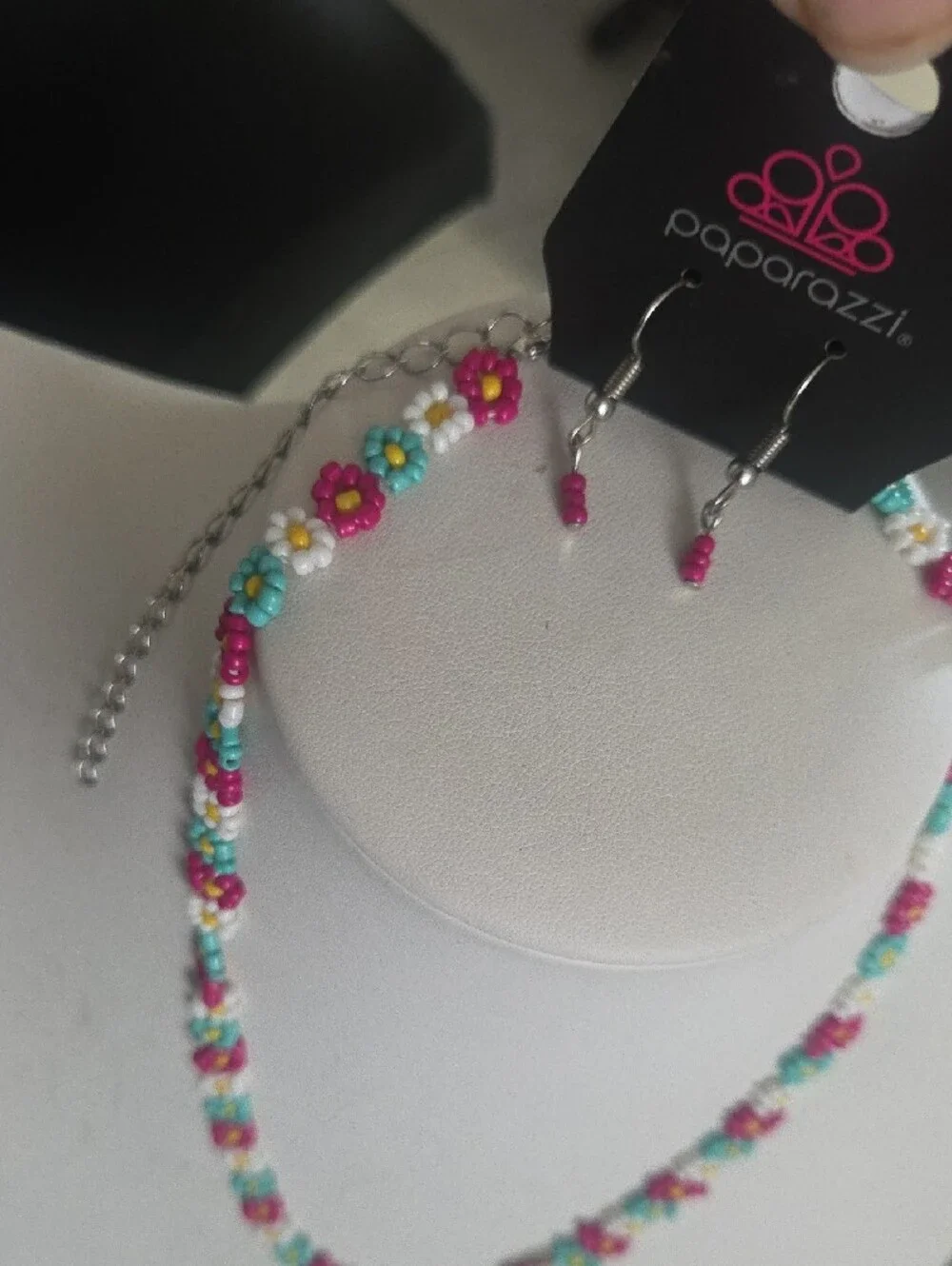 Paparazzi Floral Seed Bead Choker NWT
